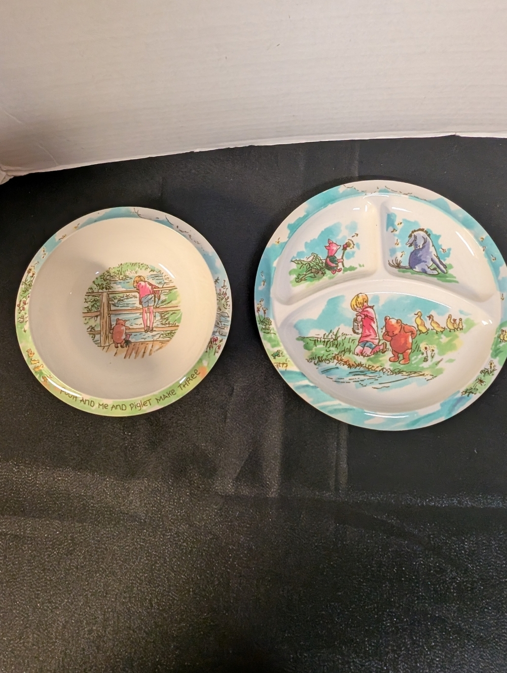 Vintage Classic Winnie the Pooh & Friends  divided plate and bowl set lot of 2